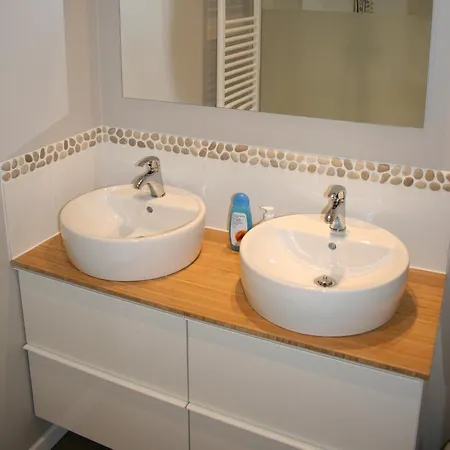 Hotel La Ferme Remue *