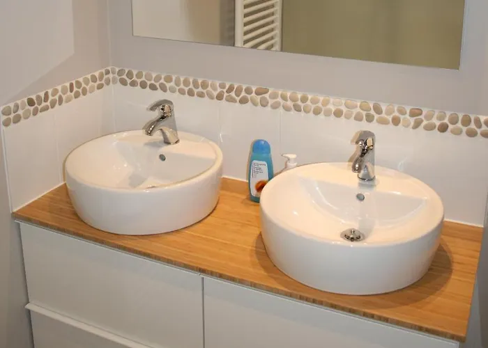 Hotel La Ferme Remue *